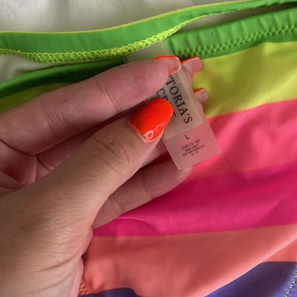 Victoria Secret Rainbow Bikini - Picture 4 of 5